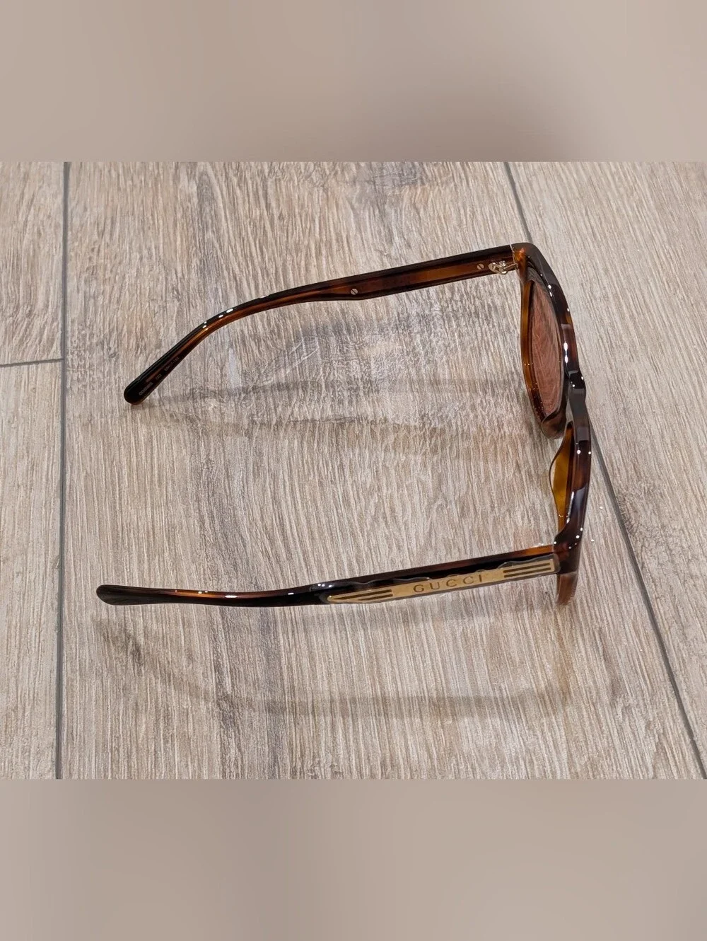 $500 Mens Authentic GUCCI 55mm Rectangular Sunglasses Black/Orange